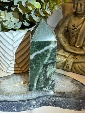 Green Moss Agate Tower